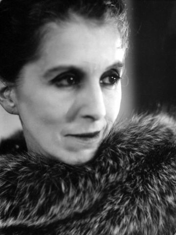 Karen Blixen, hun blev gift med Baron Bror von Blixen-Finecke