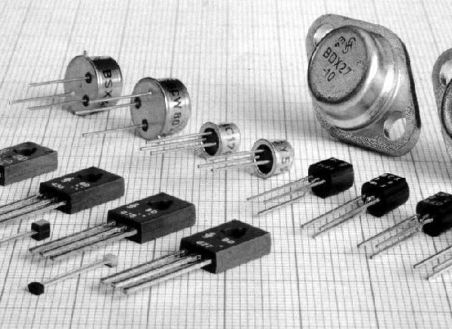 Segunda generacion: Transistores