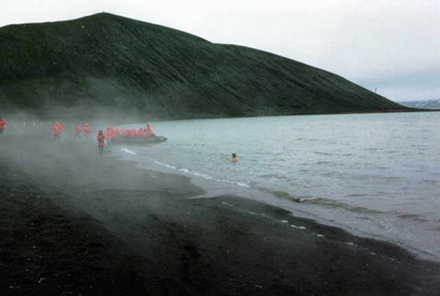 La Salle goes on his first expedition