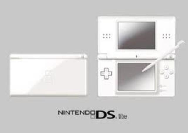 Nintendo DS lite