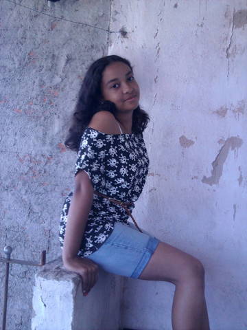 Claudia descobre que tem um câncer.