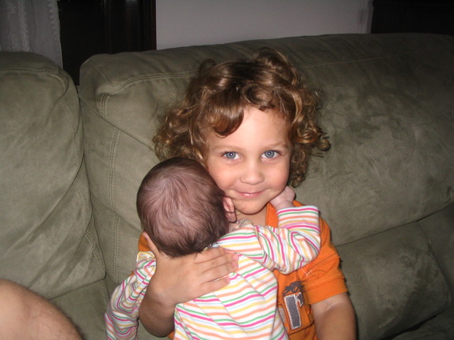 הולדת אחותי שירה