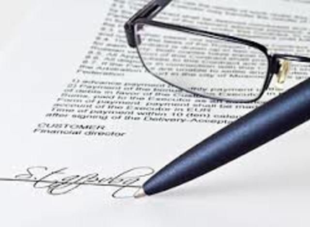 Firma de la escritura de constitución del Banco Hipotecario