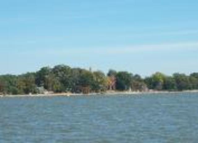 First permanent English settlement in North America is established at Jamestown, Virginia.