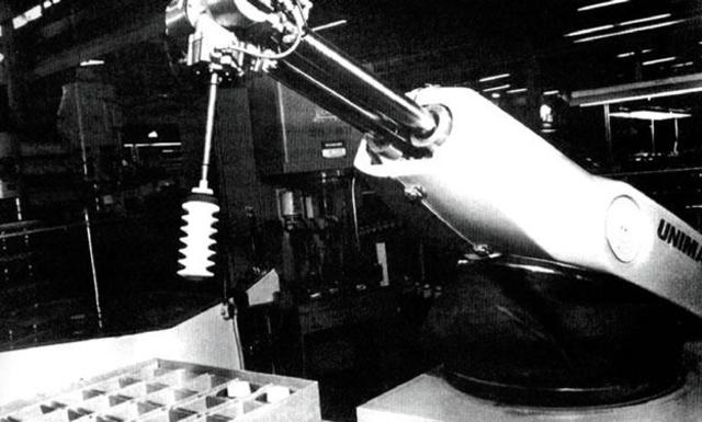 Aparición de robots industriales