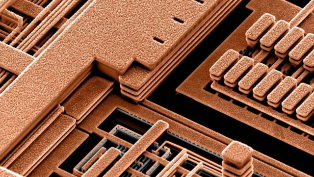 IBM first copper plated microchip