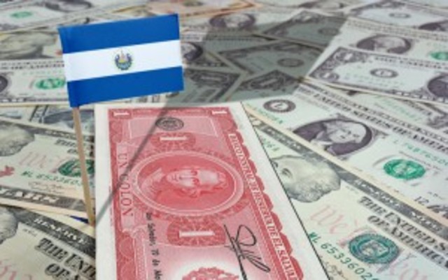 Nacionalización de los bancos y asociaciones de ahorro y préstamo