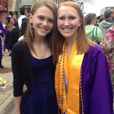 El graduación de mi hermana