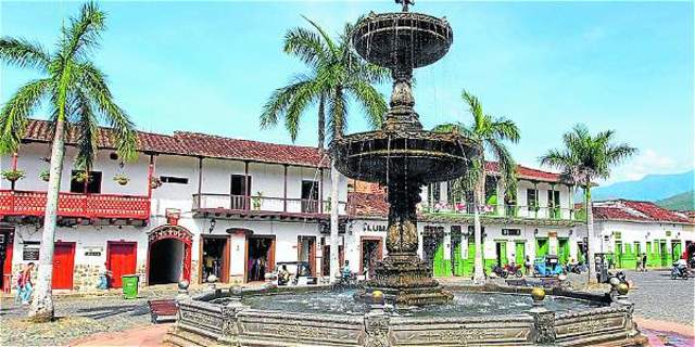 Semana de receso no dispara el comercio en Medellín