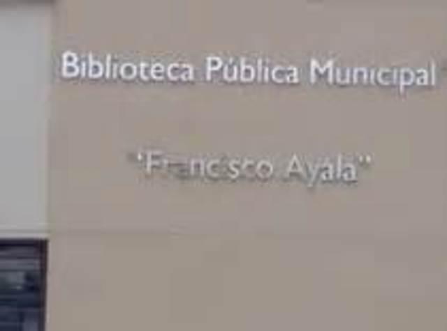 Biblioteca y Polideportivo de Valdebernardo.