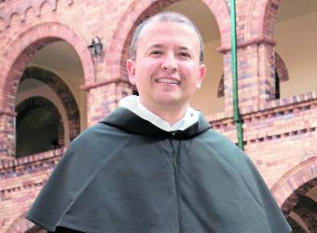 Fray es bachiller en Sagrada Teología de la UPB de Medellín