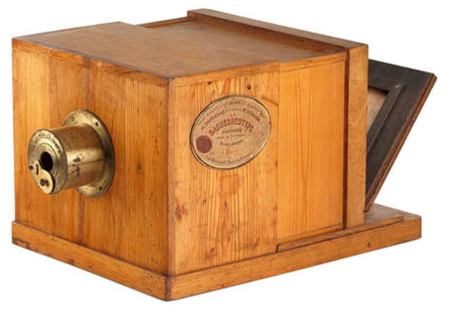 THE FIRST EVER CAMERA CRAETED!!!!!!!!!!!!!!!!!!!!!!!!!!!!!!!!!!!!!!