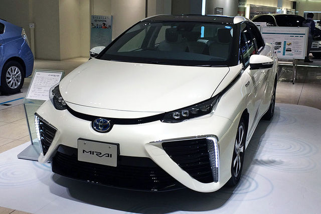 Toyota Mirai fuel cell car