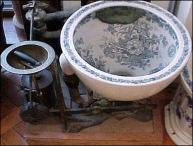 Sir John Harrinton created the first flushing toilet which did not have a water trap.