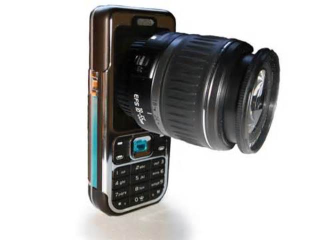 Nokia Makes The First Camera In a Cell Phone
