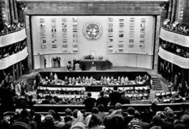 España entra en la ONU