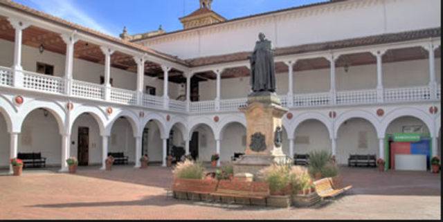 Se crea el Claustro del rosario