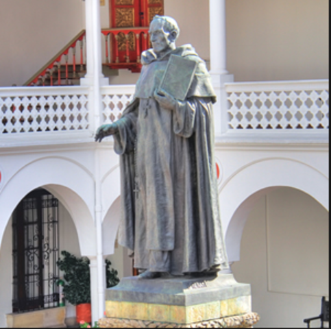 Se crea la estatua del fundador Fray Cristobal de Torres