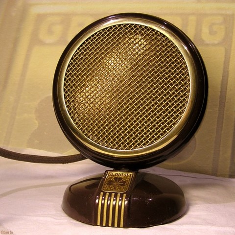 Microphone
