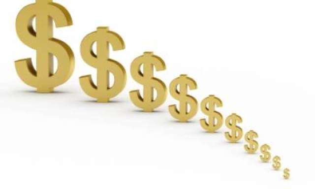 Fractional Reserve Banking and Monetary Policy