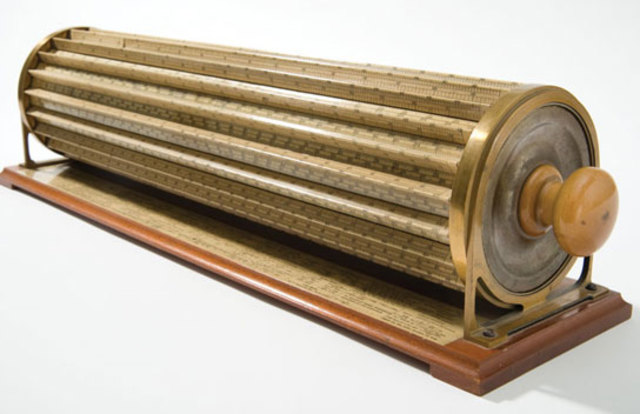 The circular slide rule is invented by William Oughtred