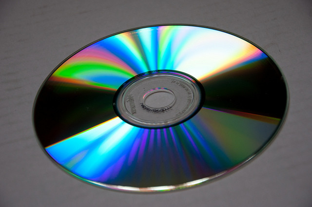 DIGITAL AGE : COMPACT DISC