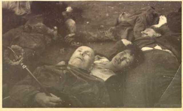 Mussolini captured and executed