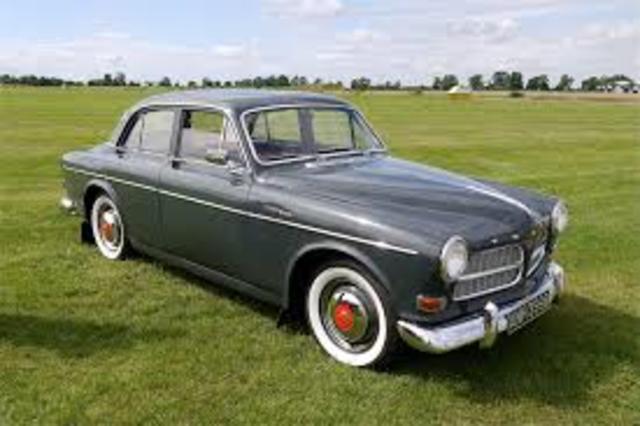 The First Car Model to offer a 3 point seat belt