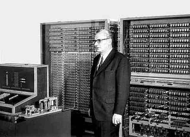 First mechanical programable Computer!