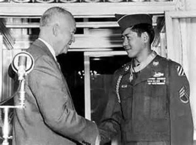 President Eisenhower Visits Korea, Fulfilling His Campaign Promise