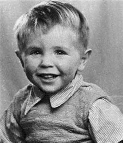 Steohen Hawking was born
