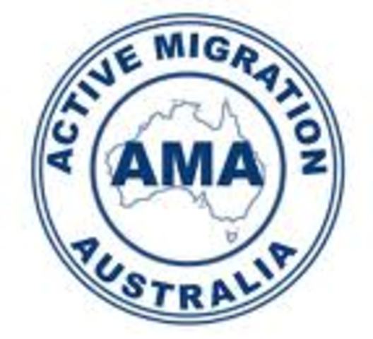 Caroline sets up a fund for immigrants