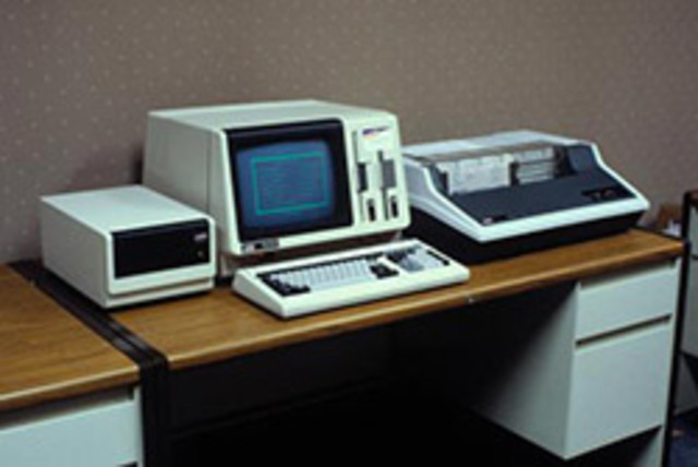 The first PC-based automated shipping system, later named FedEx PowerShip®, is introduced.