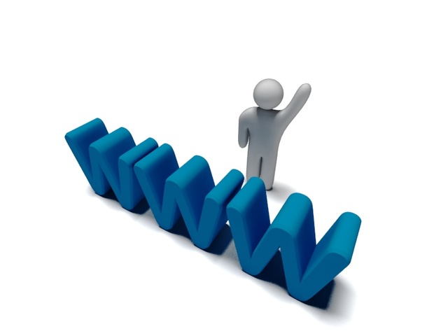 Se crea la www, utilizando el mensaje y el hipertexto