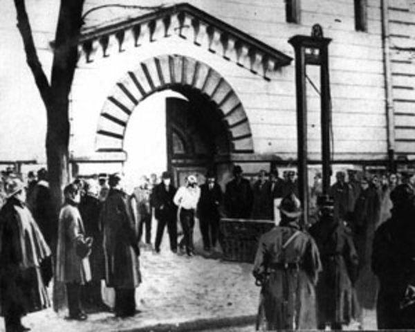 Landrú muere guillotinado