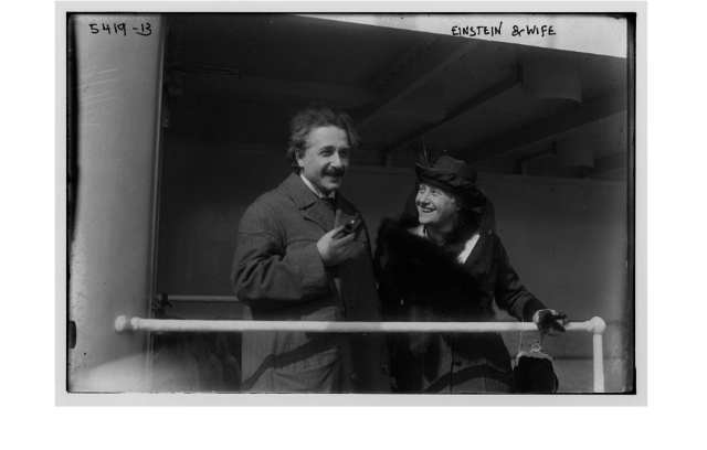 Einstein marries Elsa Lowenthal