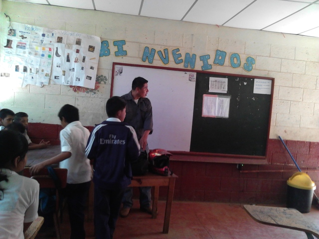 Auxiliatura en los tres grados