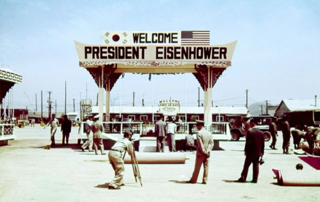 Eisenhower visits Korea