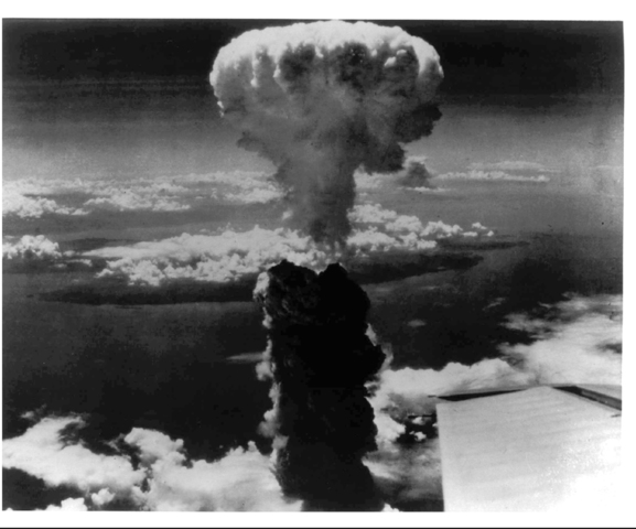 Atomic bomb dropped on Hiroshima