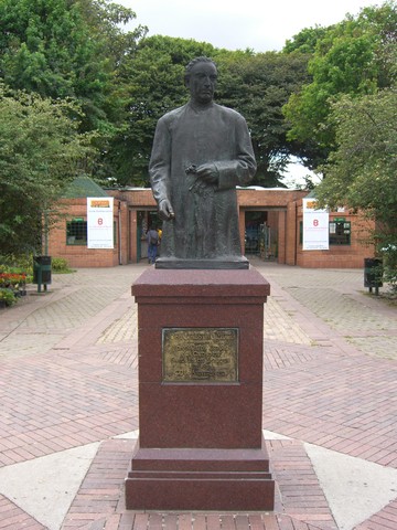 Autor de la estatua de  Mutis