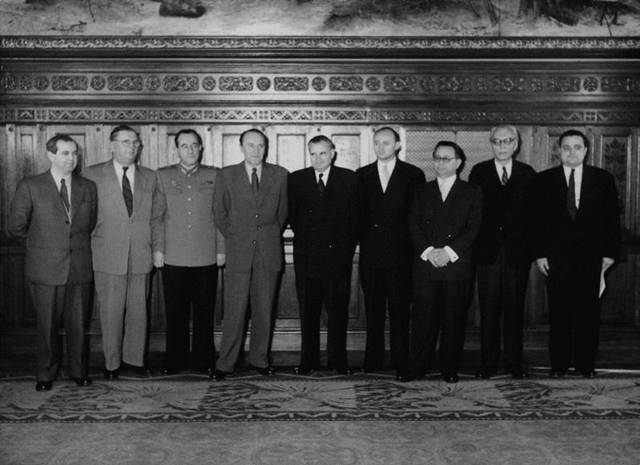 Ellenkormány alakulása