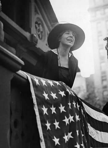 Jeannette Rankin becomes first female member of Congress
