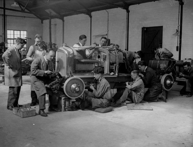 The Great Depression = Job Training at Communit Colleges