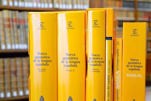 Nueva gramática de la lengua española