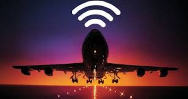 INTERNET DE ALTA VELOCIDAD EN AVIONES.