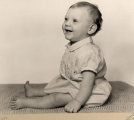 Winston Churchill is born in Oxforshire