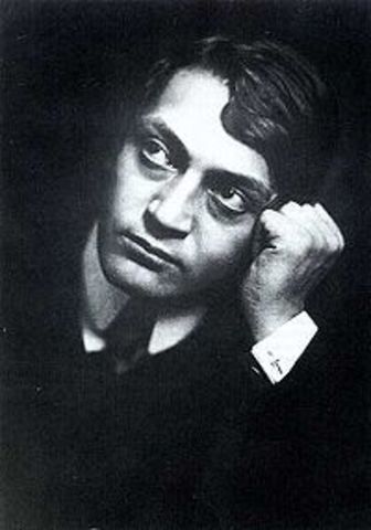 Született Érmindszenten