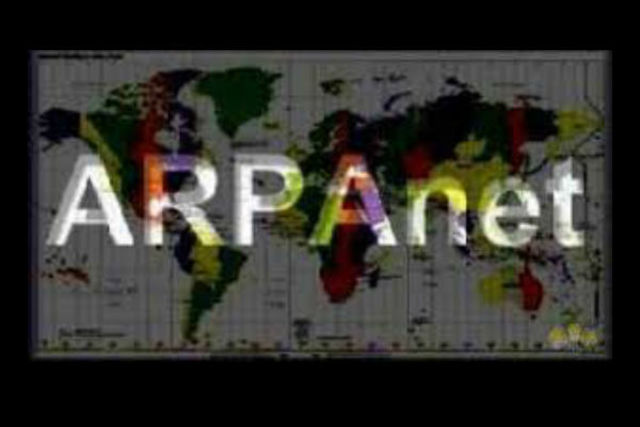 Comienza a funcionar ARPANET