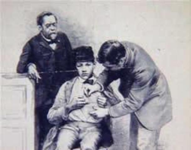 Se desarrolla la vacuna contra la rabia