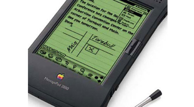 Primer móvil táctil